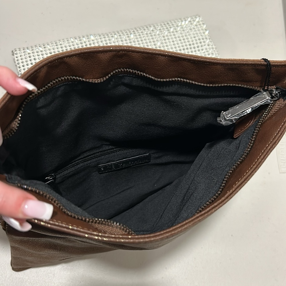 2 CLUTCHES - Picture 7 of 7
